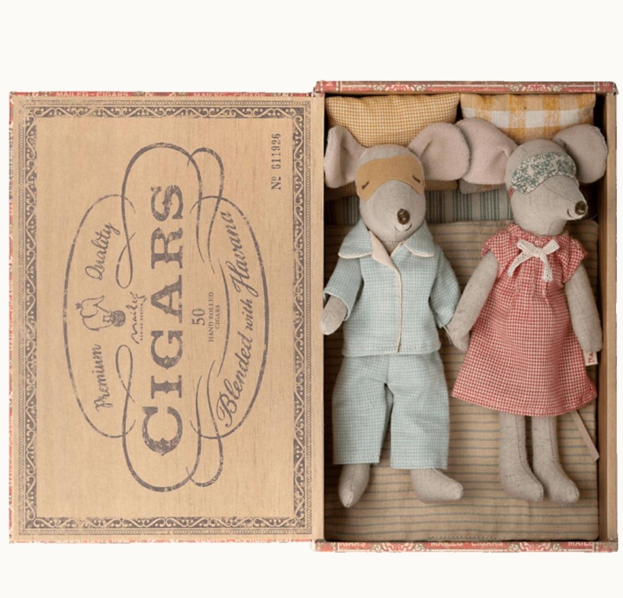 Play MAILEG | Maileg Mum And Dad Mice In Cigarbox