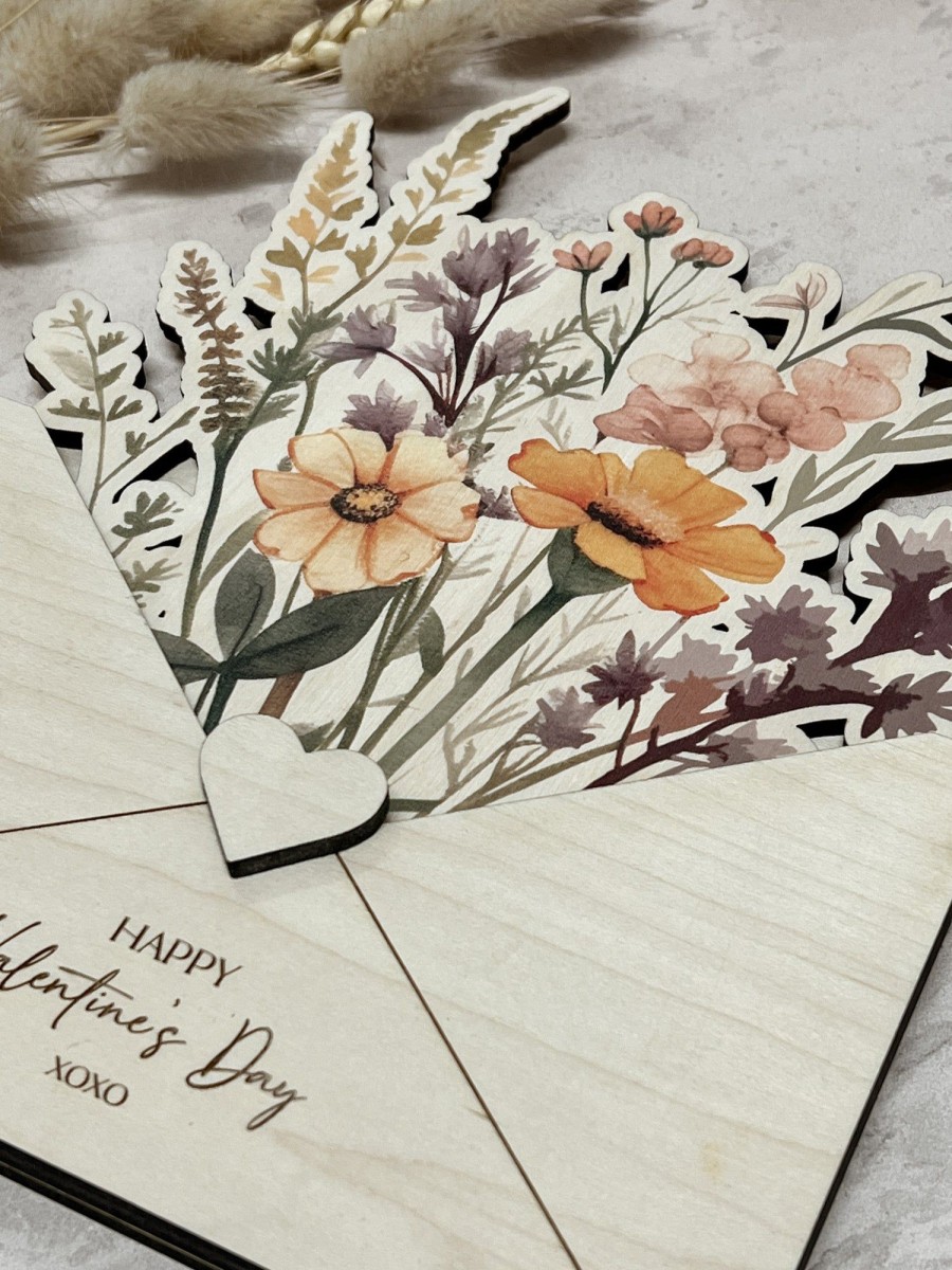 Laser Designs Fox & Bramble | Wooden Envelope With Printed Flowers - Large Bouquet