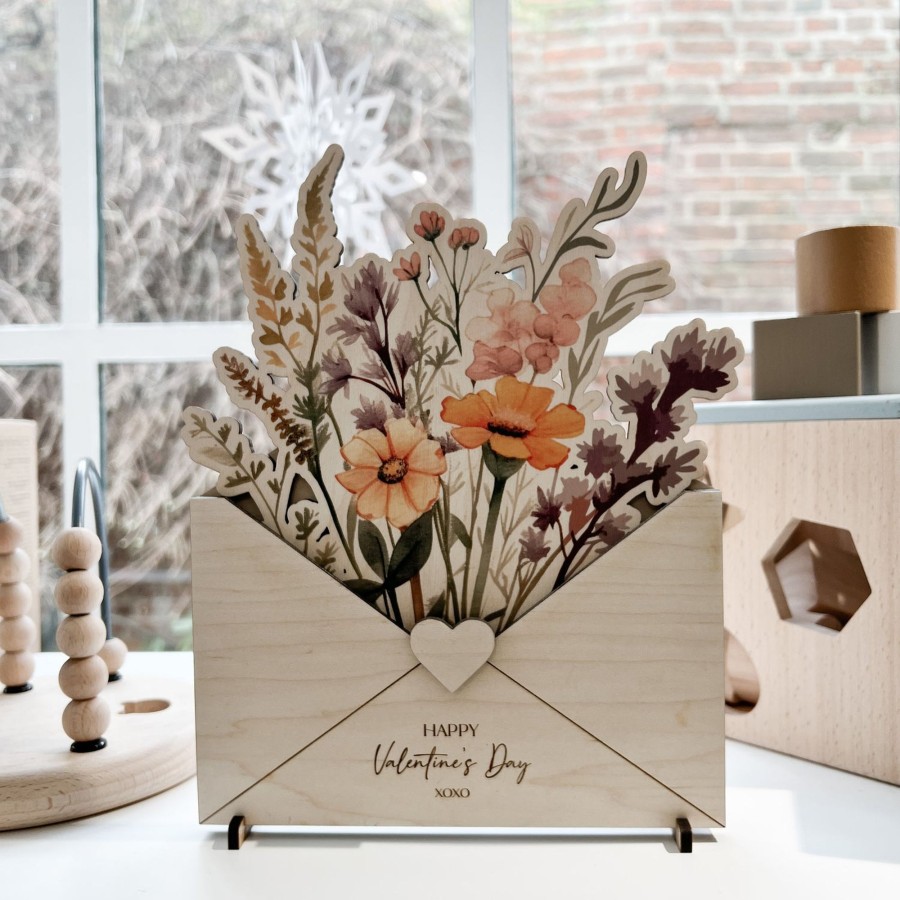 Laser Designs Fox & Bramble | Wooden Envelope With Printed Flowers - Large Bouquet