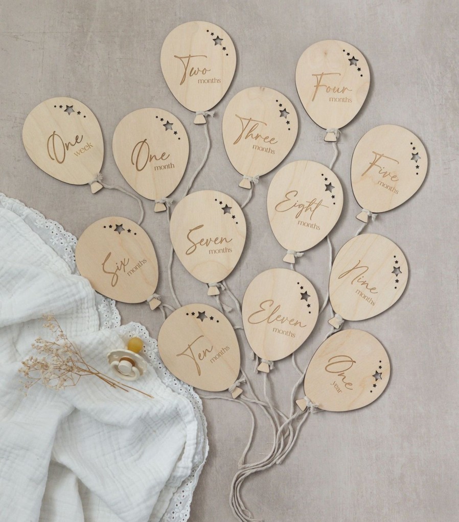 Laser Designs Fox & Bramble | Balloon Baby Milestone Discs