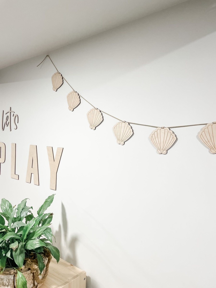 Laser Designs Fox & Bramble | Clam Shell Wooden Garland