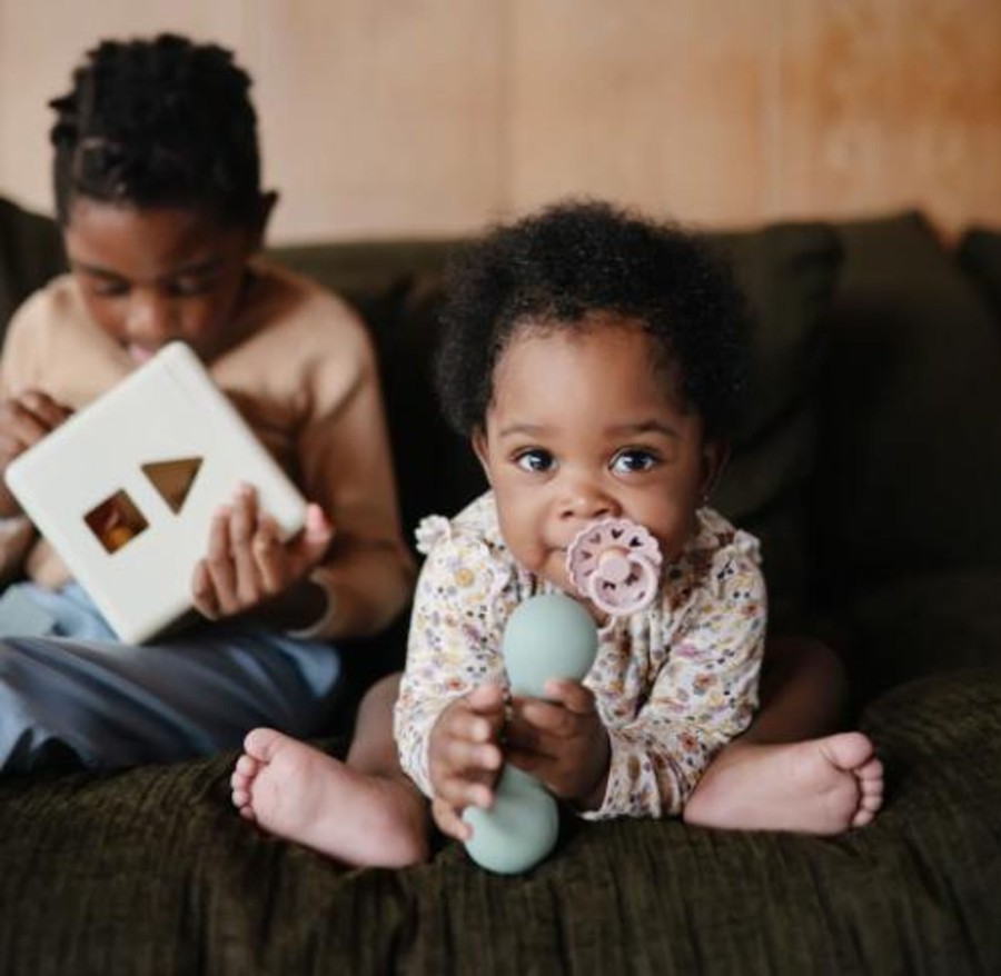 Play Mushie | Mushie Rattle Toy - Cambridge Blue