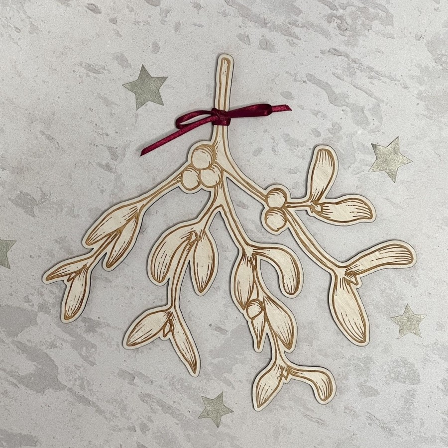 Laser Designs Fox & Bramble | Wooden Mistletoe Decoration